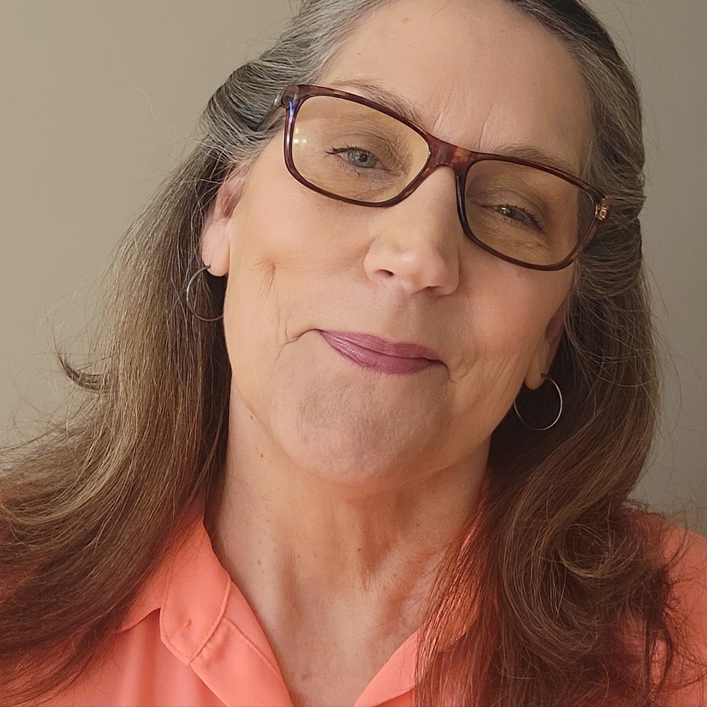 Meet your Posher, Cindy